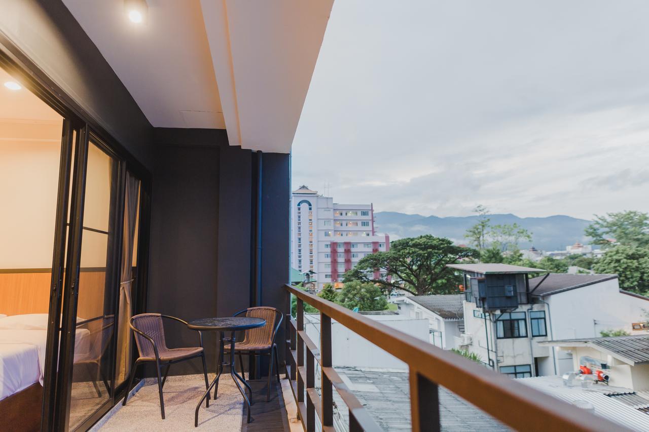 No.9 Hostel & Cafe Chiang Mai Dış mekan fotoğraf