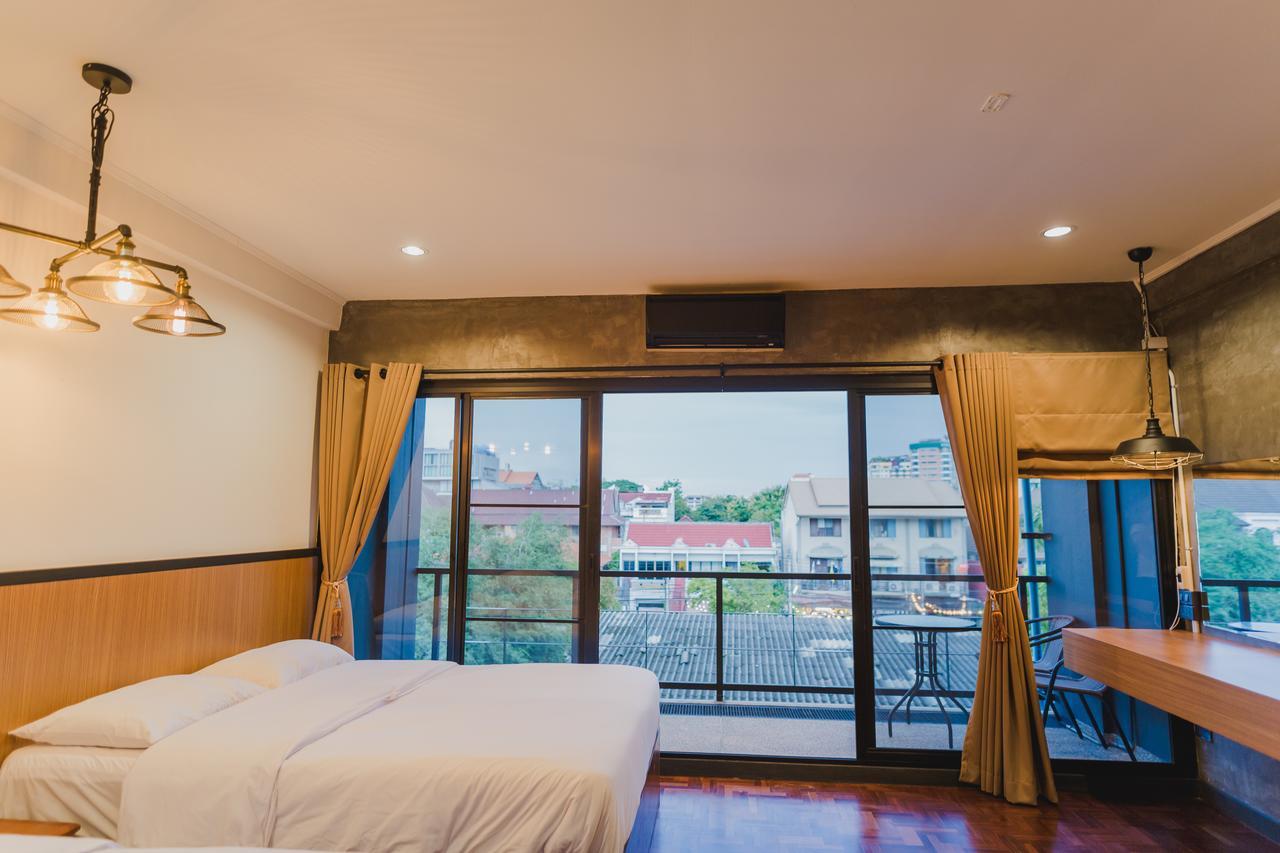 No.9 Hostel & Cafe Chiang Mai Dış mekan fotoğraf