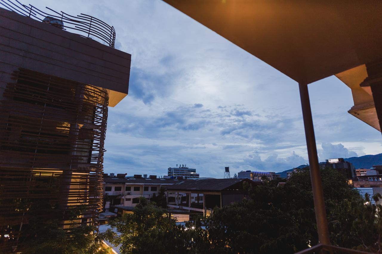No.9 Hostel & Cafe Chiang Mai Dış mekan fotoğraf
